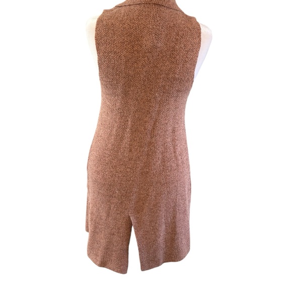 Sleeveless Pink & Brown Knit Vest with Pockets - Picture 2 of 3